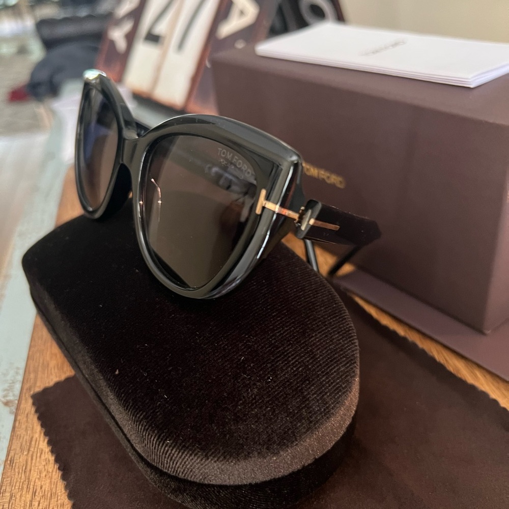 Tom Ford Cat Eye Polarized Sunglasses- Anya Authentic - Picture 3 of 8